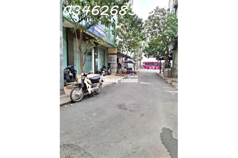 PHÂN LÔ - Ô TÔ TRÁNH - Ở SƯỚNG - VỈA HÈ - NHÀ ĐẸP KINH DOANH - CÁCH HỒ LINH ĐÀM CHỈ 30M