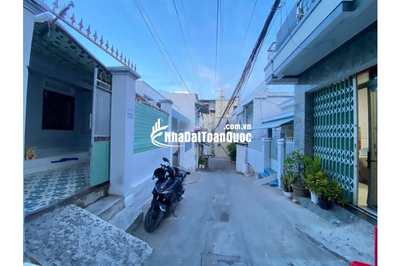 BÁN NHÀ CẤP HẺM NGÔ ĐẾN VĨNH PHƯỚC NHA TRANG 2TY150