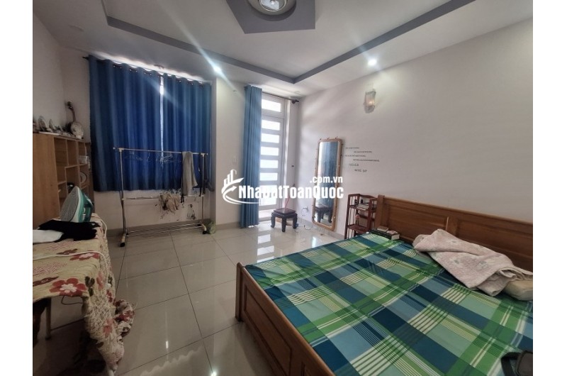 Bán nhà 4 tầng, 60m², 4PN, 3WC, Q.9, 6.4 tỷ, sổ hồng
