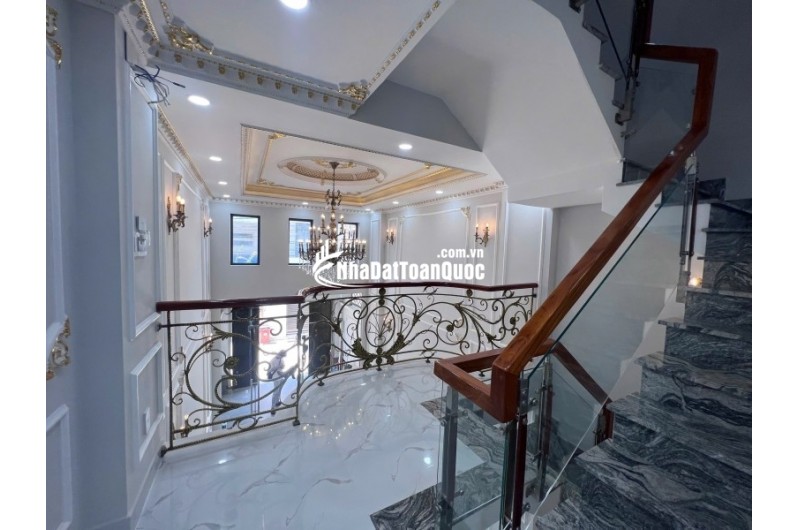 Bán nhà 4 tầng, 68m², 5PN, 5WC, Linh Đông, Thủ Đức - 8.65 tỷ