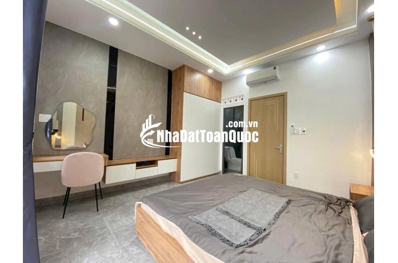BÁN GẤP GIẢM MẠNH 5 TRĂM TRIỆU! NHÀ PHỐ THẠNH XUÂN QUẬN 12 ĐẸP HIỆN ĐẠI, FULL NỘI THẤT