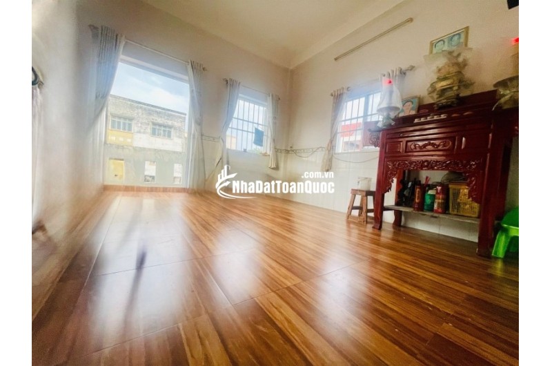 Bán nhà 4 tầng, 142m², 4PN, 3WC, Linh Xuân, Thủ Đức - 4.95 tỷ