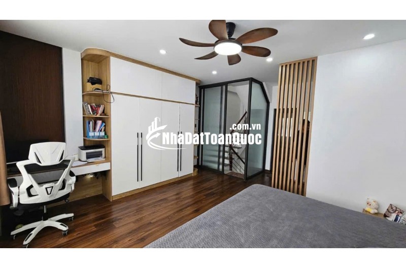 Bán nhà Văn Phú, Hà Đông - Lô góc, thang máy, ô tô, 6 Tầng, 40m, 4.8x8.2m, chỉ nhỉnh 10 tỷ