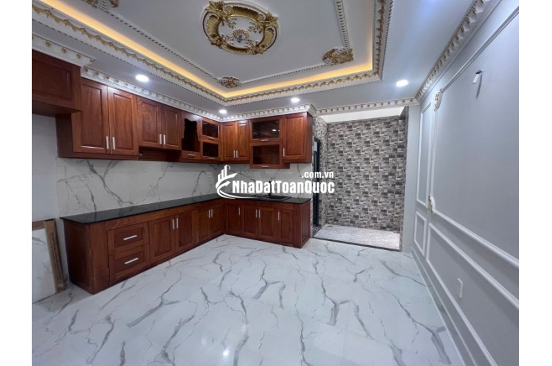 Bán nhà 4 tầng, 68m², 5PN, 5WC, Linh Đông, Thủ Đức - 8.65 tỷ