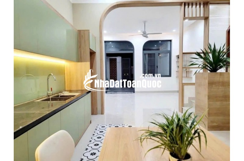BÁN NHÀ PHỐ MT PHẠM VĂN HAI, BÌNH CHÁNH – SHR GIÁ CHỈ 2 TỶ 8