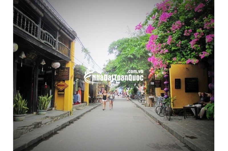 Bán nhà Hai Bà Trưng đoạn ngã 4 giao Phan Chu Trinh