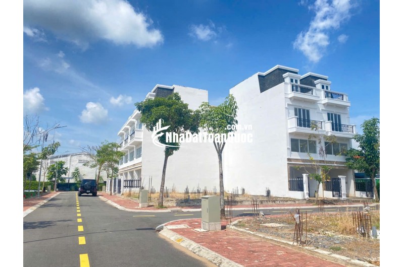 BÁN ĐẤT KHU BIỆT THỰ TP TÂN AN - MẶT TIỀN QL1A - SHR GIÁ CHỈ 1 TỶ