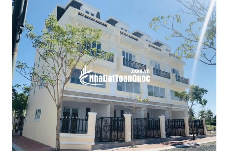 BÁN ĐẤT KHU BIỆT THỰ TP TÂN AN - MẶT TIỀN QL1A - SHR GIÁ CHỈ 1 TỶ