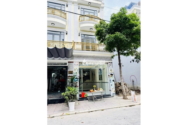 Bán nhà mặt phố N1, Tân Đông Hiệp, Dĩ An, 85m², 4.7 tỷ, 3 tầng
