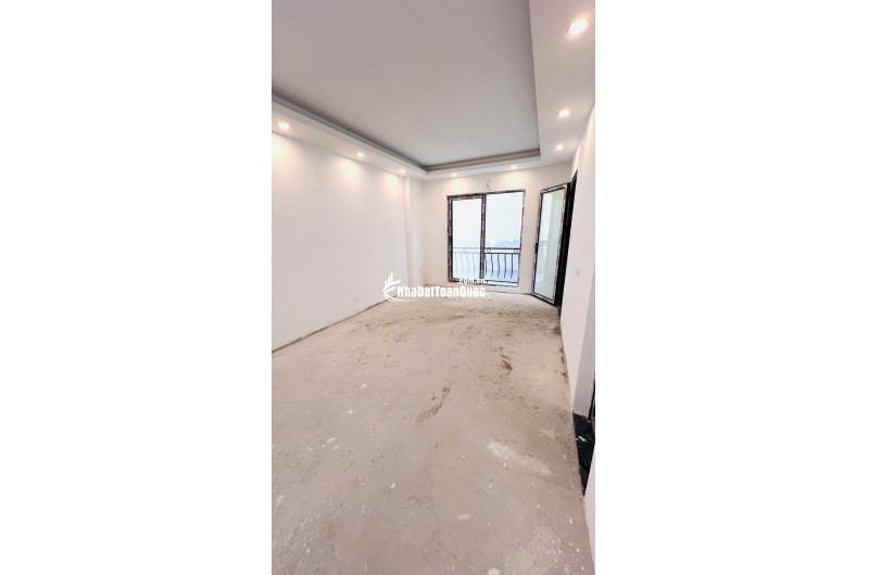 Bán Nhà Trương Định, Hoàng Mai , Mới kooong , thang máy 5T 42m2 3,6m Mặt tiền,giá 8,9 Tỷ