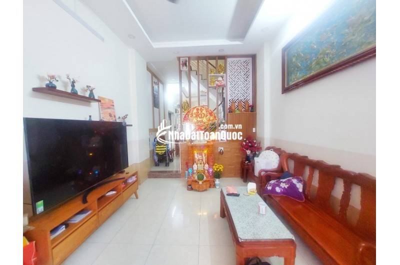 Bán nhà 3 tầng, 62m², 3PN, 3WC, Linh Đông, Thủ Đức - 7.65 tỷ