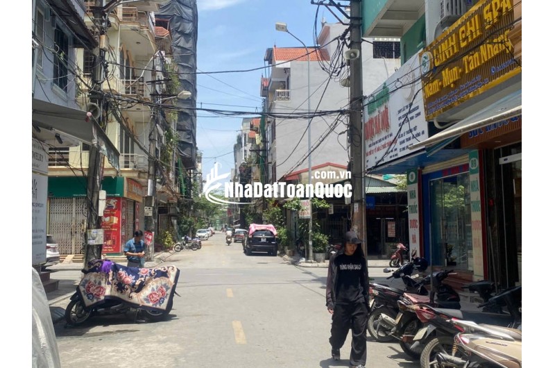 BÁN NHÀ MẶT PHỐ KNH DOANH  Lý Thường Kiệt 40m2  4 tầng  4m 15.9 tỷ Hà Đông Hà Nội
