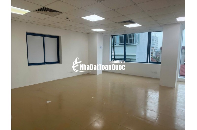 40 và 43m2 văn phòng cho thuê tại số 18 ngõ 11 thái hà. lh chủ nhà