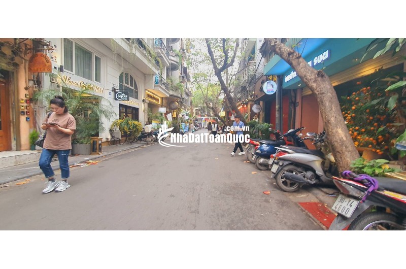BÁN NHÀ MẶT PHỐ ẤU TRIỆU, HOÀN KIÉM. 50M2 MT 6M GIÁ 46 TỶ- TINH HOA PHỐ CỔ, DÒNG TIỀN 
