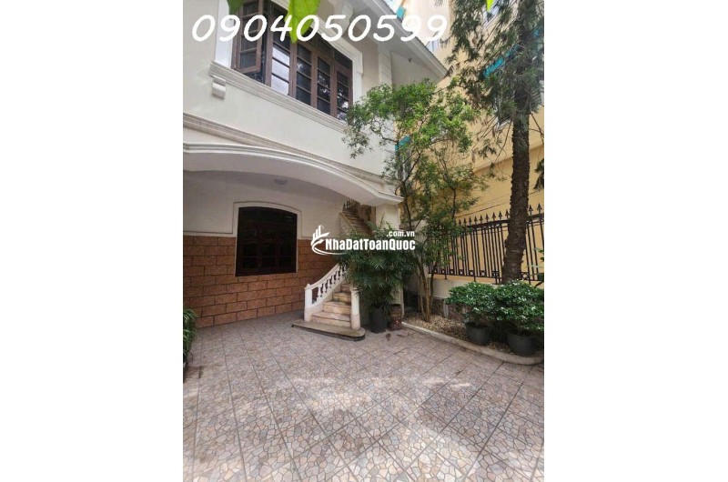 BIỆT THỰ SIÊU VIP - LÔ GÓC 3 MẶT THOÁNG - GARA Ô TÔ ĐỖ CỬA - 40M RA PHỐ - SỔ ĐẸP