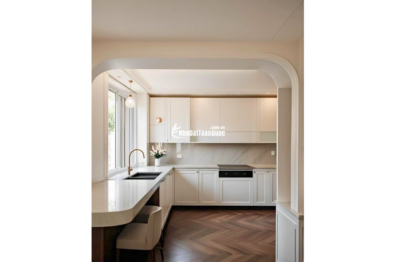 Bán tòa Luxury Apartmemt 160m² * 9 tầng phố Tô Ngọc Vân, Tây Hồ cho thuê 6 tỷ/năm.