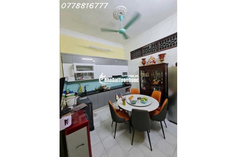 Xuân La, Tây Hồ, Phân lô, Oto, Dân xây - 55m2 - 4t - mt 4.2m - 18.9 tỷ