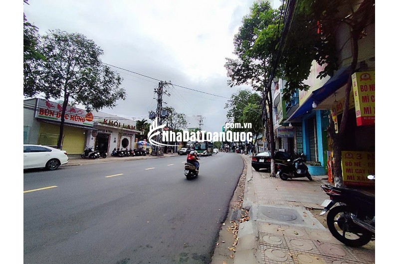 BÁN NHÀ  MẶT TIỀN HOÀNG DIỆU p. VĨNH NGUYÊN RA BIỂN CHỈ 300M.