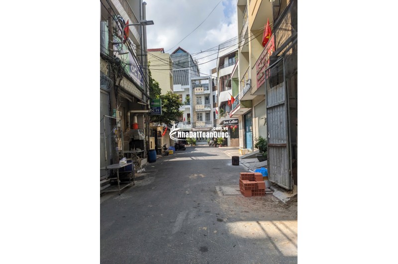 CĂN NHÀ 2 TẦNG, 80M2 (5.1 X 17M)  GIÁ  8 TỶ TL - THẠCH LAM, PHÚ THẠNH. HẺM XH THÔNG. VỊ TRÍ OK KHU DAN TRÍ.