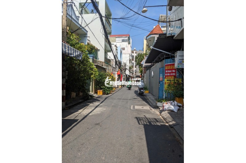 CĂN NHÀ 2 TẦNG, 80M2 (5.1 X 17M)  GIÁ  8 TỶ TL - THẠCH LAM, PHÚ THẠNH. HẺM XH THÔNG. VỊ TRÍ OK KHU DAN TRÍ.