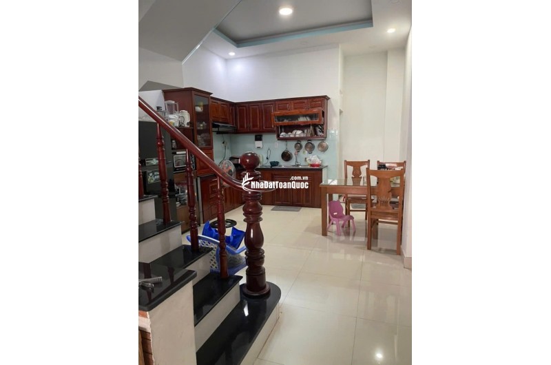Bán nhà 3 tầng, 54m², 3PN, 3WC, Nguyễn Duy Trinh, Q.9 - 4.3 tỷ