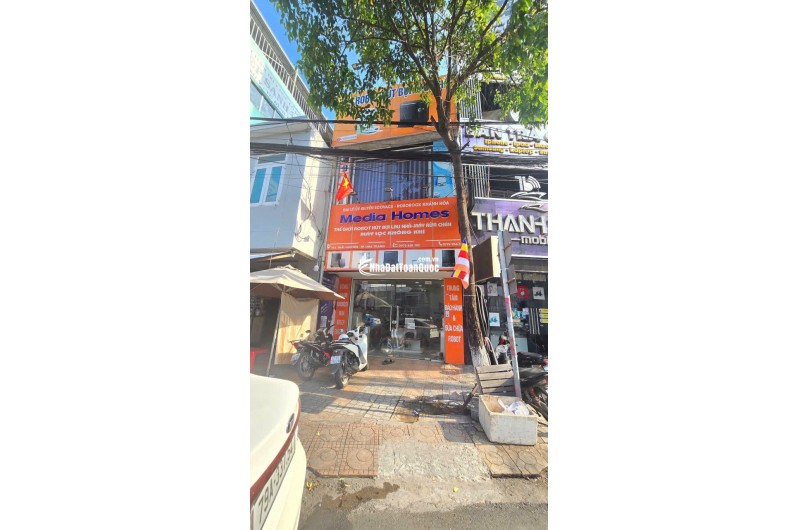 BÁN NHÀ MẶT TIỀN KINH DOANH TẠI THÁI NGUYÊN, NHA TRANG ĐANG CHO THUÊ TẠO DÒNG TIỀN HÀNG THÁNG