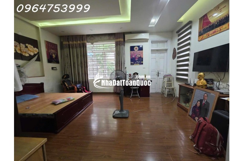 SIÊU VIP – BIỆT THỰ SÂN VƯỜN, Ở SƯỚNG GIỮA LÒNG THỦ ĐÔ
Diện tích thực tế 150m²  Mặt tiền 7.8m  Khu Cán bộ Trung ương