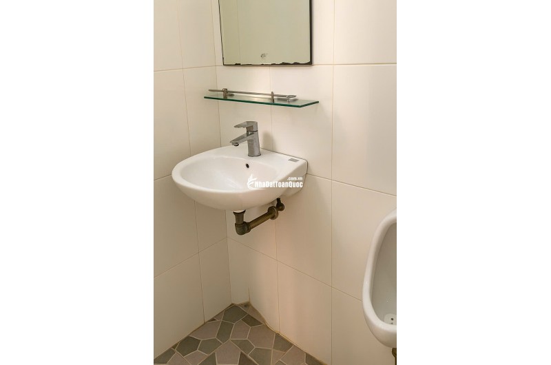 Bán nhà nhỏ trung tâm Quận Phú Nhuận – Nhỉnh 2 tỷ