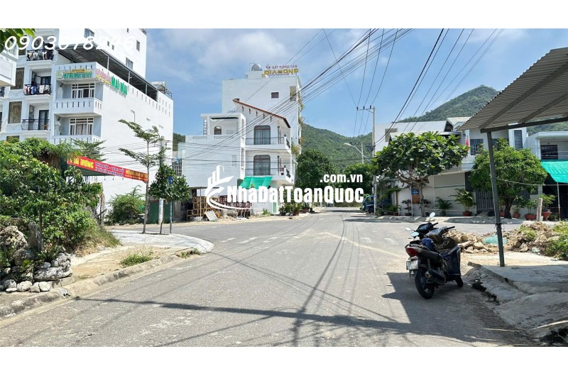 Cần bán 2 lô đất liền kề tặng 2 căn nhà tại Vĩnh Hòa