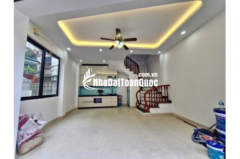 BÁN NHÀ MỚI ĐẸP - LÔ GÓC 2 THOÁNG - XE 4 CHỖ ĐỖ CỬA
