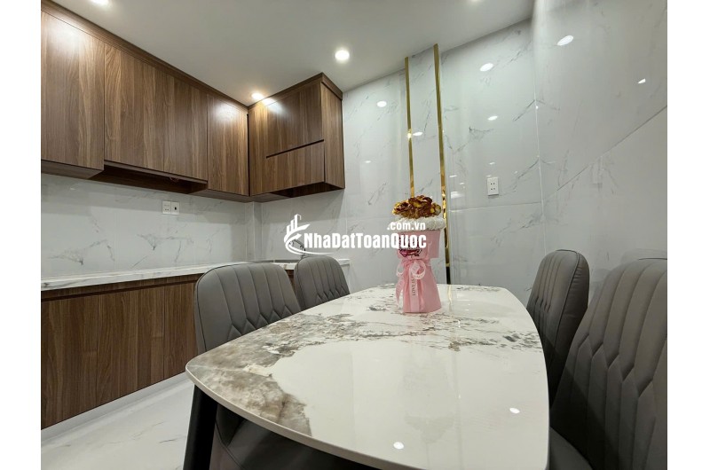 BÁN NHÀ LÊ VĂN SỸ P11 Q.PHÚ NHUẬN (3,5X12) 5 TẦNG CHỈ 6,8 TỶ. LH:0347662966