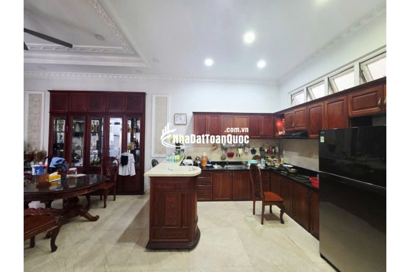 Bán nhà 152m² 3 tầng, 5PN, 4WC, Hiệp Bình Chánh, Thủ Đức - 15.1 tỷ