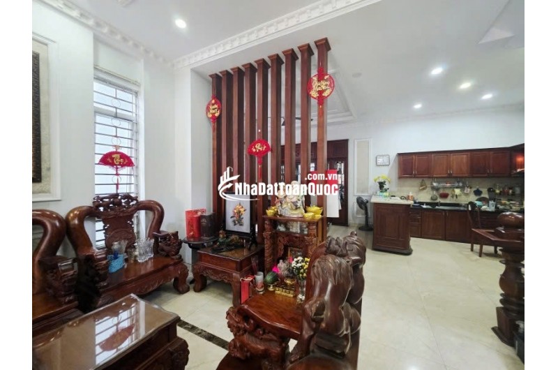 Bán nhà 152m² 3 tầng, 5PN, 4WC, Hiệp Bình Chánh, Thủ Đức - 15.1 tỷ
