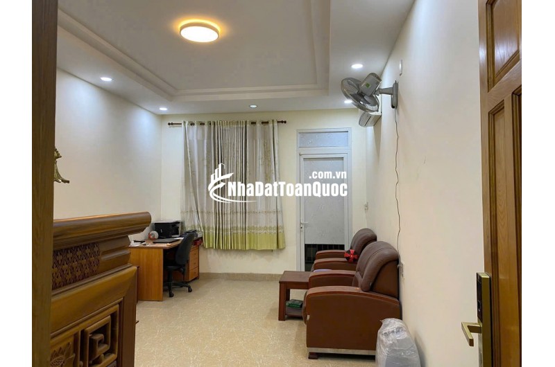 Bán nhà 65m2, 4 tầng, 3PN, 4WC, Linh Trung, Thủ Đức - 5.99 tỷ