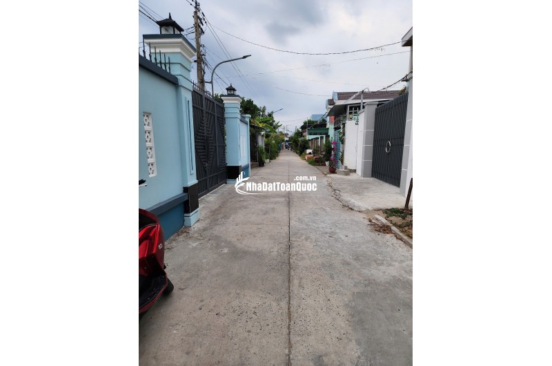 Bán đất Phường 6 Lê Thị Hồng Gấm vô 100m 4x20m Thổ cư Giá 1.6 tỷ Gần Chợ Vòng Nhỏ