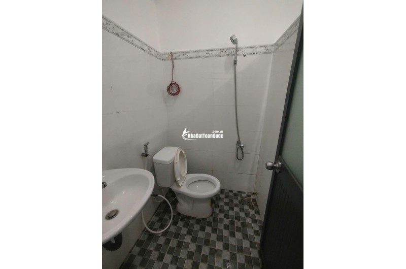CHO THUÊ PHÒNG TRỌ 306/52 VƯỜN LÀI AN PHÚ ĐÔNG 16M2 CHỈ 3TR2/TH. LH;0921699268.