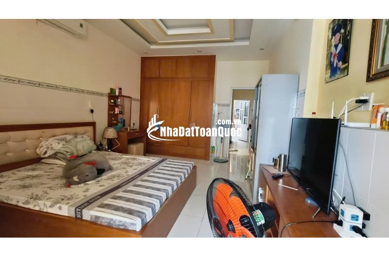 Bán nhà 52m², 4PN, 5WC, 3 tầng, Linh Đông, Thủ Đức - 6.9 tỷ