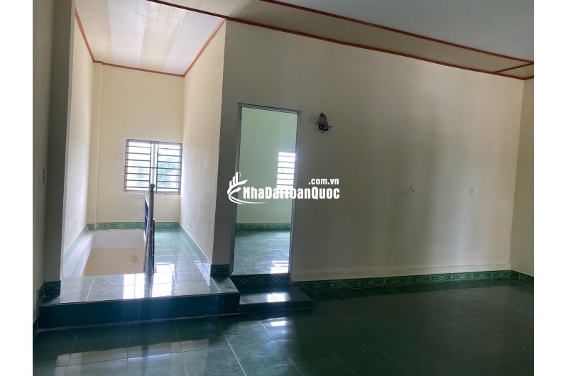 BÁN NHÀ CÁCH BIỂN XUÂN THIỀU 500M, DT 150M2 (2 TẦNG) SHR CHỈ 4.5 TỶ. LH:0909623435.