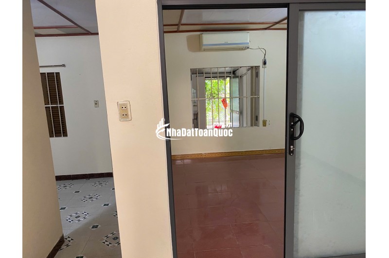 BÁN NHÀ CÁCH BIỂN XUÂN THIỀU 500M, DT 150M2 (2 TẦNG) SHR CHỈ 4.5 TỶ. LH:0909623435.