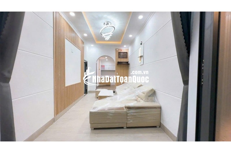 Nhà núp hẻm với thiết kế hiện đại tại Biên Hòa, Đồng Nai.