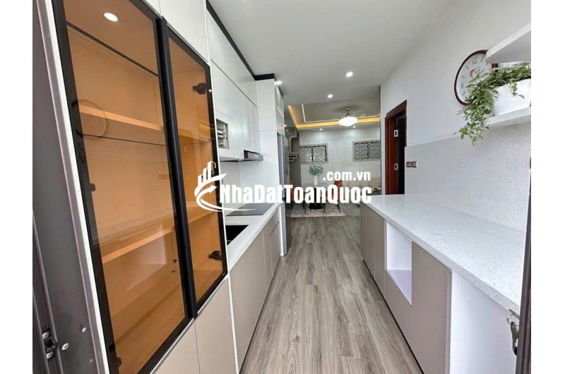 Bán chung cư lô góc 3 ngủ - CT5 - DN3 Mỹ Đình - Full nội thất