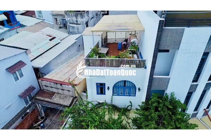 Duy nhất nhà phố thiết kế theo phong cách địa trung hải tại Thủ Đức.