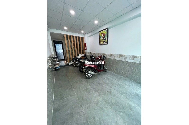 Bán nhà 1 trệt 3 lầu Gò Vấp cách đường 150m, có thể làm văn phòng, để ở kết hợp cho thuê
