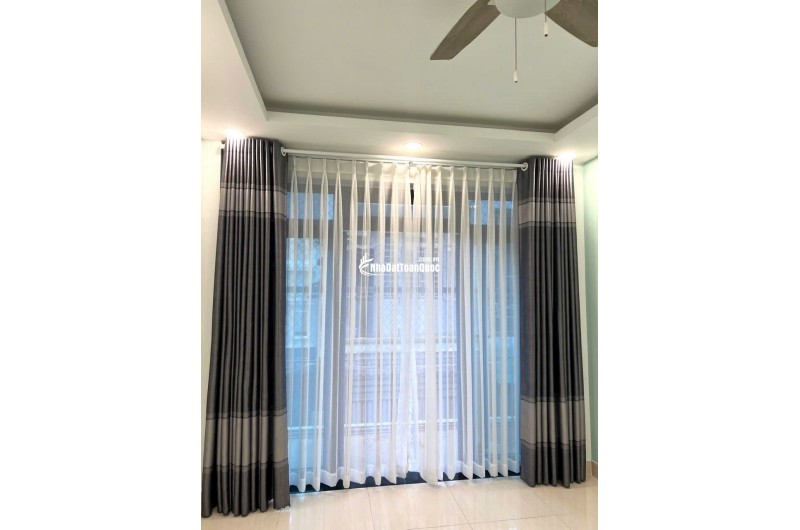 Bán nhà 1 trệt 3 lầu Gò Vấp cách đường 150m, có thể làm văn phòng, để ở kết hợp cho thuê