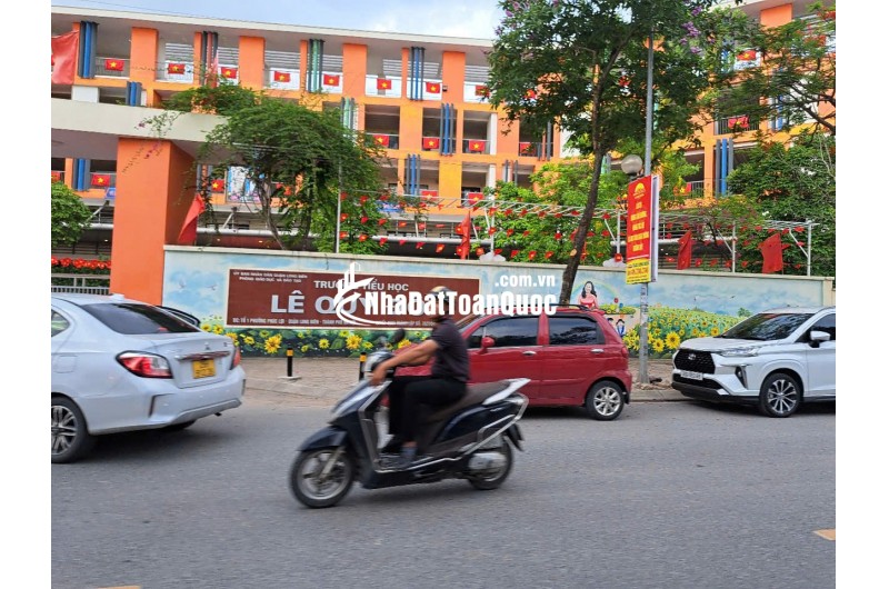 CHÍNH CHỦ BÁN GẤP LÔ ĐẤT PHÚC LỢI - LONG BIÊN 
 Lý do bán: Gia đình cần tiền cho con đi du học nước ngoài