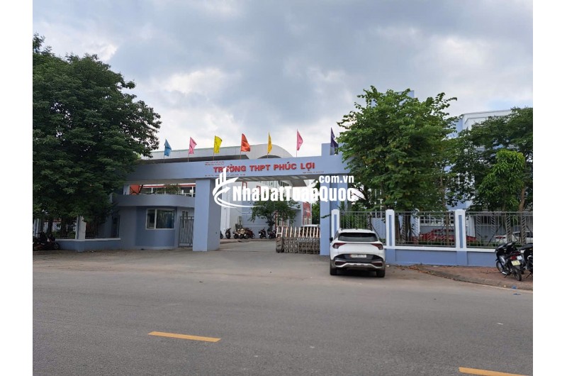 CHÍNH CHỦ BÁN GẤP LÔ ĐẤT PHÚC LỢI - LONG BIÊN 
 Lý do bán: Gia đình cần tiền cho con đi du học nước ngoài