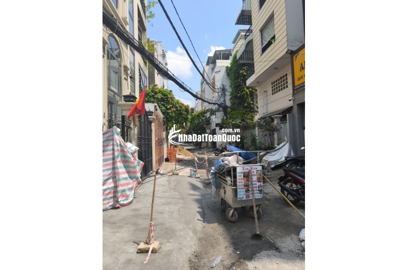 [BÌNH THẠNH] CĂN HỘ DỊCH VỤ 6 TẦNG – 31 PHÒNG FULL – THU NHẬP 160TR/THÁNG – CHỈ 24 TỶ
NƠ TRANG LONG – HẺM Ô TÔ TRÁNH – SỔ NỞ HẬU