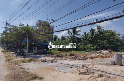 Cần bán 2 lô mặt tiền trung tâm Phan Thiết 663 m2