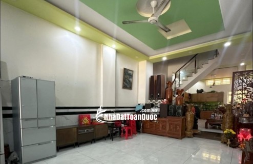 Bán nhà mặt phố Thủ Đức, 105m2, 4 tầng, 15.1 tỷ, sổ hồng