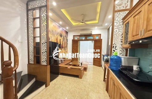Bán nhà ô tô vào tại Đông Dư Gia lâm xây 4 tầng đủ nội thất hơn 4 tỷ